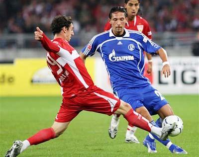 激烈的足球 激烈的足球